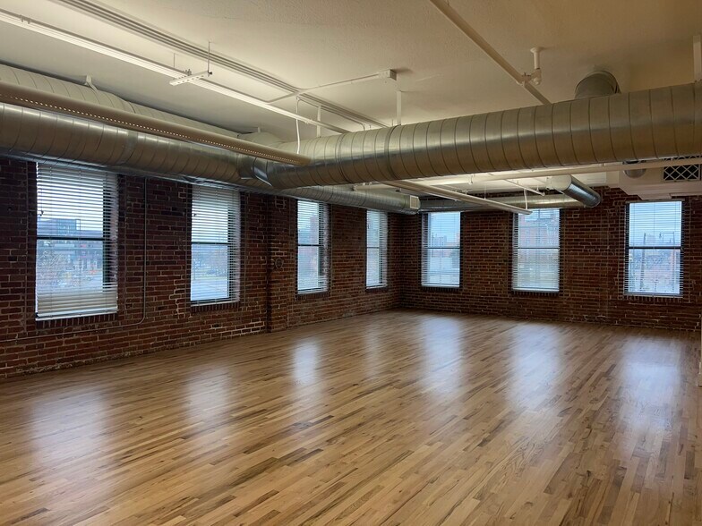 More Photos Of 1400 Market St, Denver Storefront Retail Office For Lease