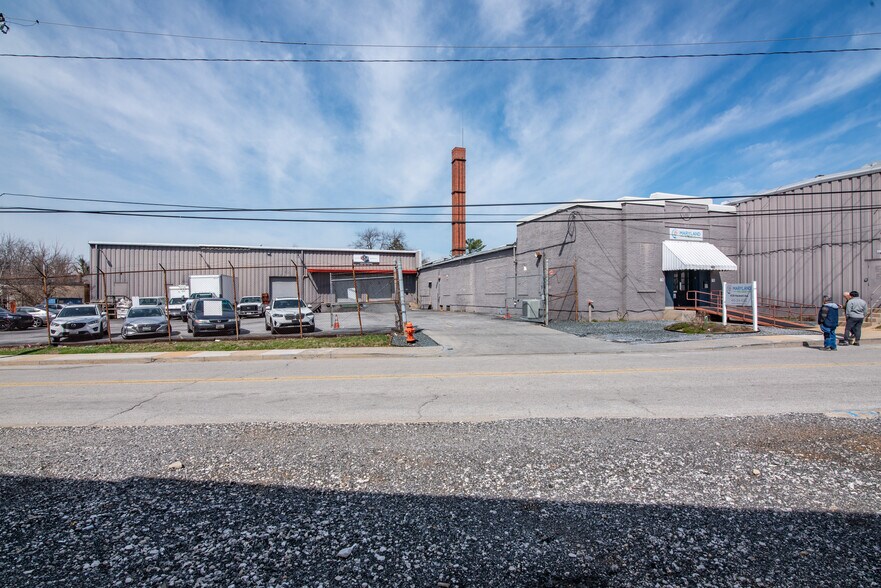 More Photos Of 4128 Hayward Ave, Baltimore Warehouse For Sale