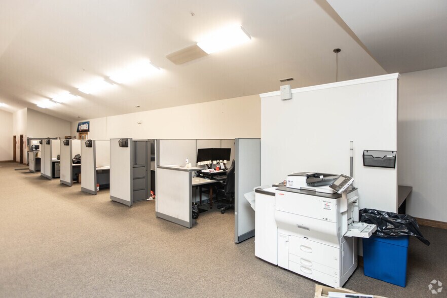 More Photos Of 210 13th St, Malta Manufacturing For Lease