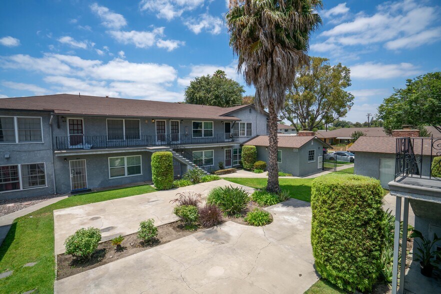 More Photos Of 1602-1608 W Juno Ave, Anaheim Apartments For Sale