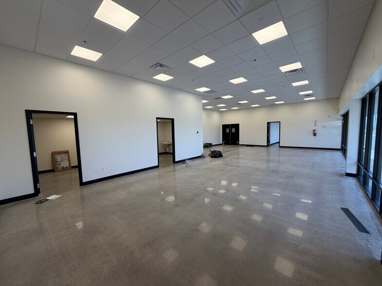 More Photos Of 4858 Provident Dr, West Chester Warehouse For Lease
