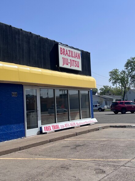 More Photos Of 215 Washington St, Brainerd Flex For Lease