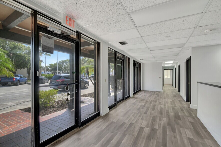 More Photos Of 101 N J St, Lake Worth Office For Lease