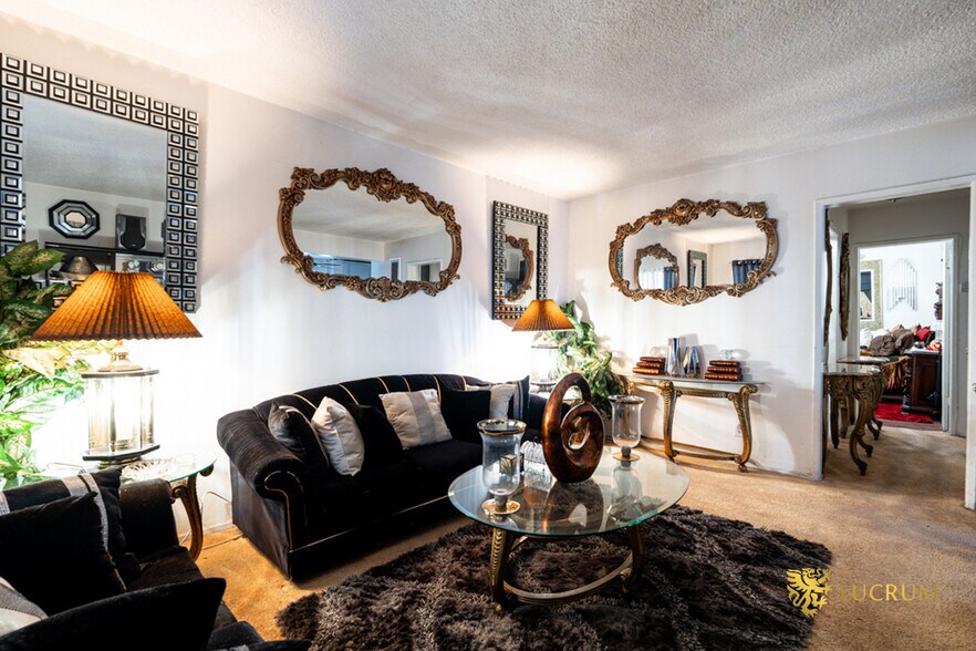 More Photos Of 1683 S Longwood Ave, Los Angeles Apartments For Sale