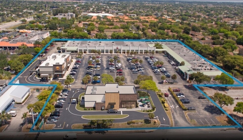 More Photos Of 7841-7899 Pines Blvd, Pembroke Pines Supermarket For Sale