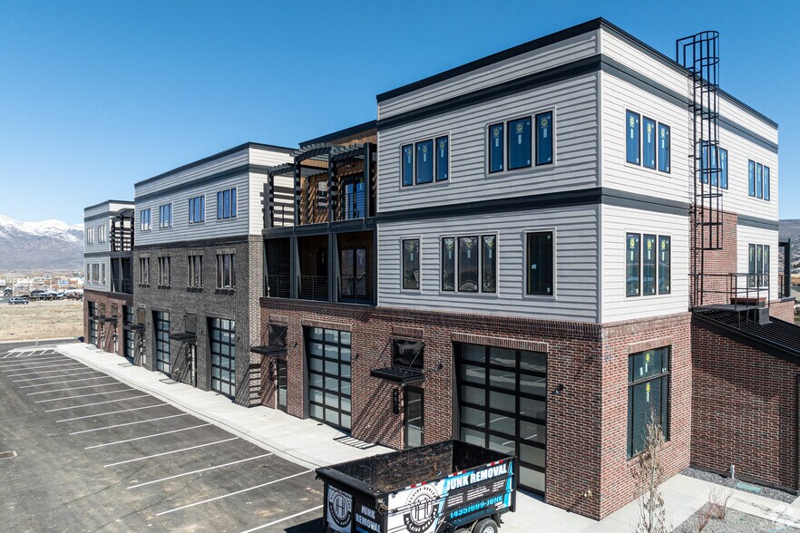 More Photos Of 1922 S Highway 40, Heber City Showroom For Sale