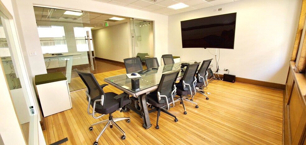 More Photos Of 730 17th St, Denver Office For Sale