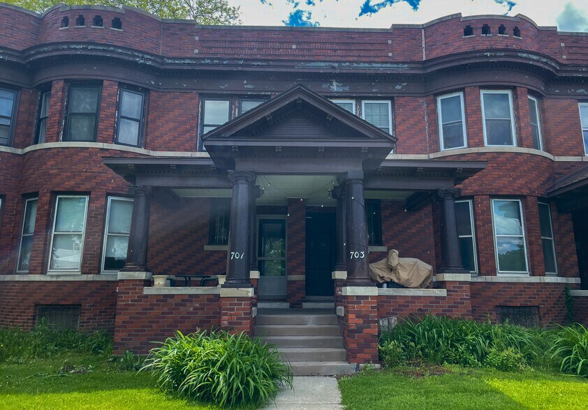 More Photos Of 4742-4754 Anthony Wayne Dr, Detroit Apartments For Sale