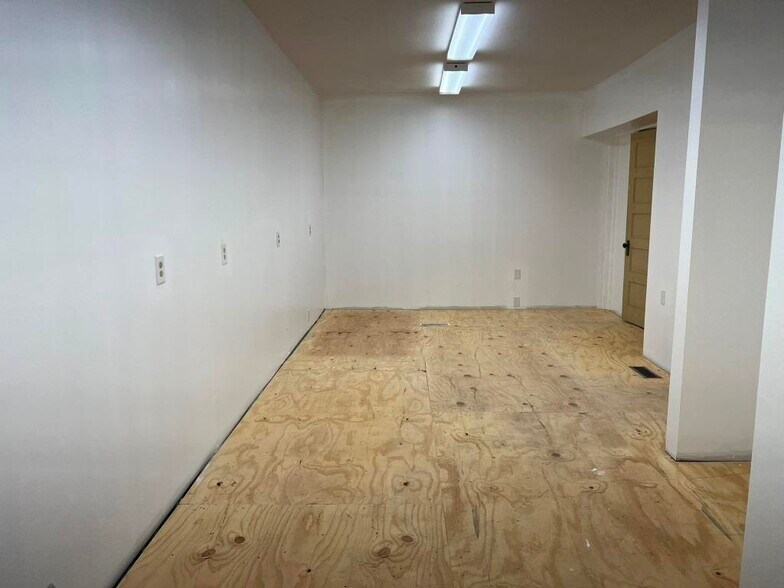 More Photos Of 7 E. Water St, Troy Storefront Retail Office For Lease