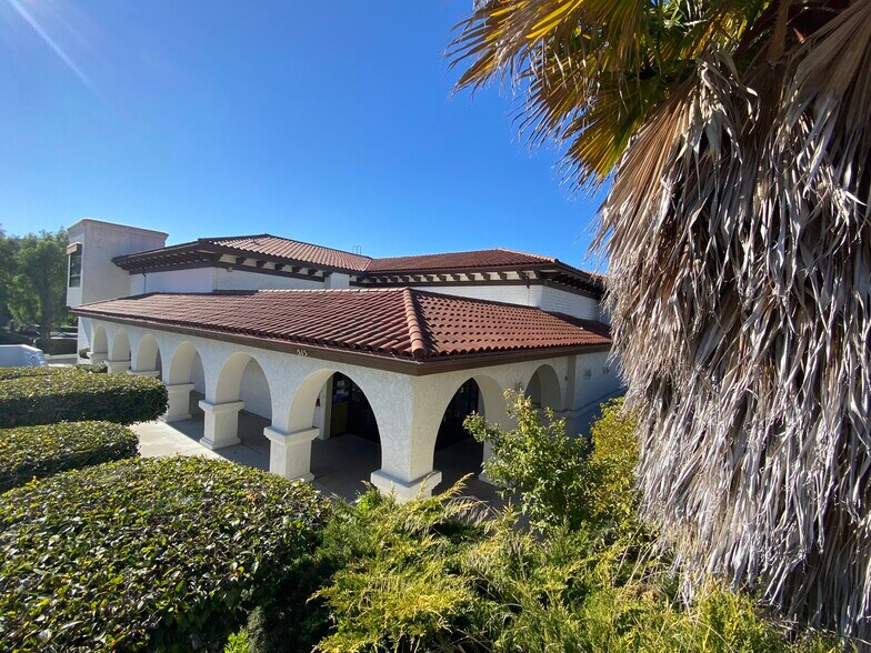 More Photos Of 515 McMurray Rd, Buellton Movie Theatre For Sale