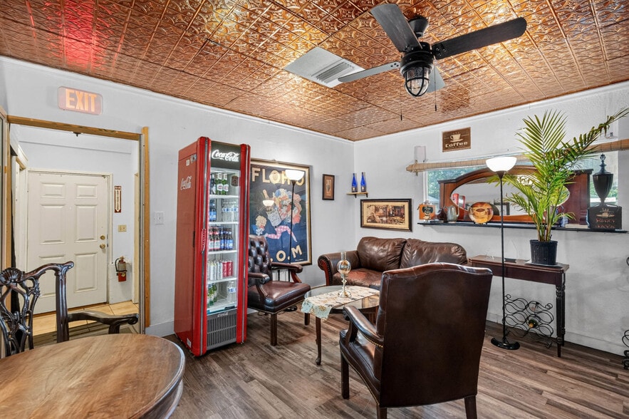 More Photos Of 3323 Saint Johns Ave, Palatka Restaurant For Sale