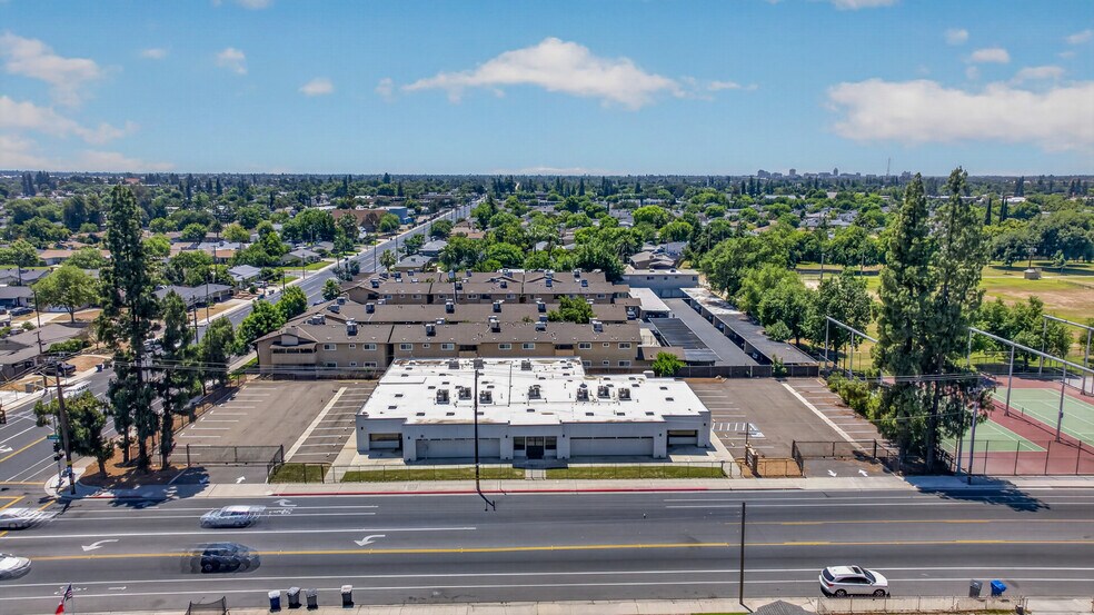 More Photos Of 3676 E Dakota Ave, Fresno Assisted Living For Sale