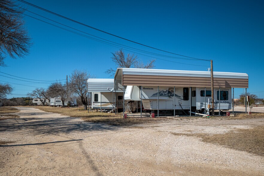 More Photos Of 9685 US 90 hwy, Del Rio Manufactured Housing Mobile Home Park For Sale