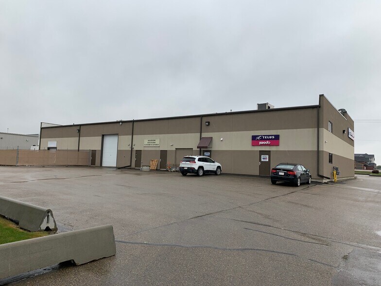 More Photos Of 82 Boulder Blvd, Stony Plain Storefront Retail Office For Sale