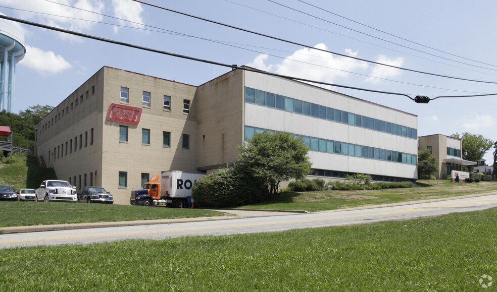 More Photos Of 850 Poplar St, Pittsburgh Flex For Sale