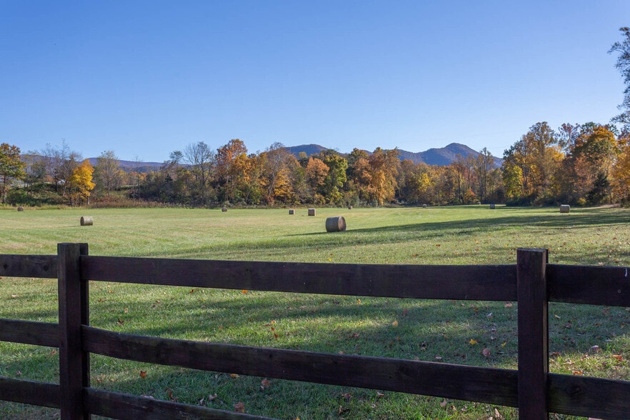 More Photos Of 4301 Longdale Furnace Rd, Clifton Forge Lodge Meeting Hall For Sale