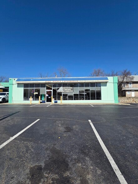 More Photos Of 2606 State Ave, Kansas City Freestanding For Lease