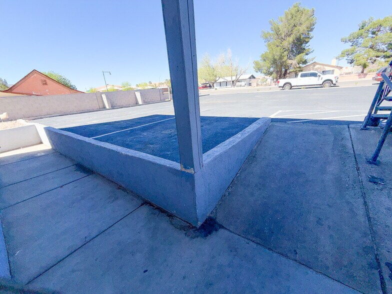 More Photos Of 126 E 1st North St, Mesquite Multifamily For Sale