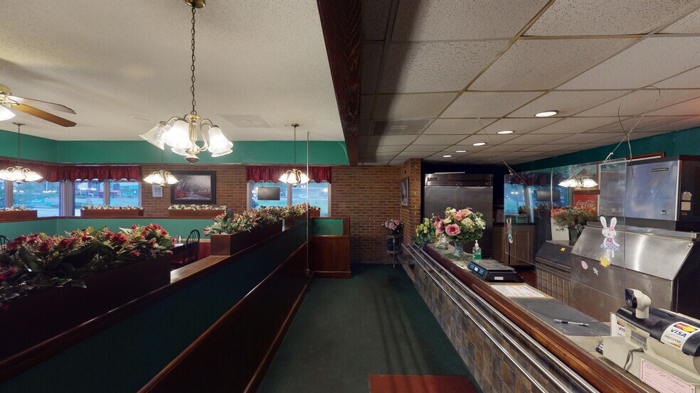 More Photos Of 1102 W Spring St, Monroe Restaurant For Sale