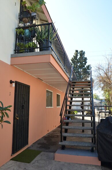 More Photos Of 5909 Whitnall Hwy, Valley Village Apartments For Sale