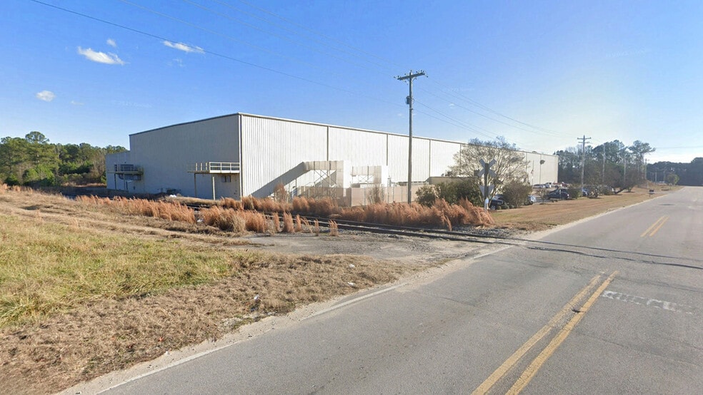 More Photos Of 2711 Commerce Rd S, Wilson Manufacturing For Sale