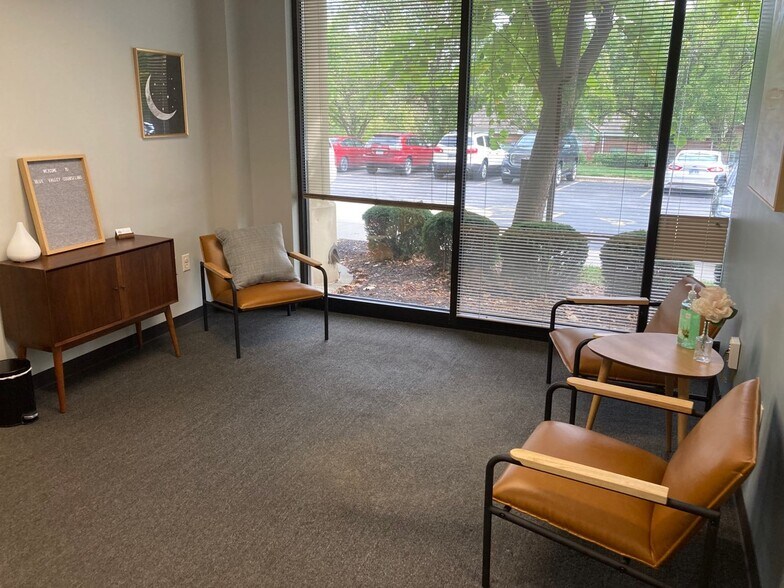 More Photos Of 6721 W 121st St, Overland Park Office For Lease