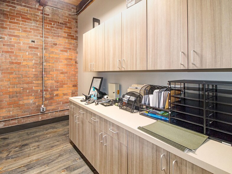 More Photos Of 2630 Charlevoix St, Detroit Office For Sale
