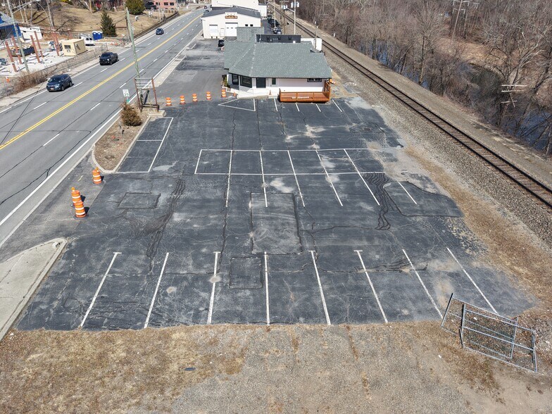 More Photos Of 192 Ny-17, Tuxedo Park Restaurant For Lease