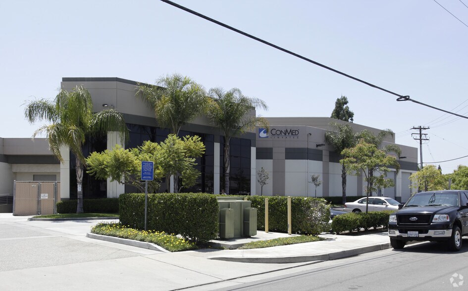 More Photos Of 2860 E White Star Ave, Anaheim Warehouse For Lease