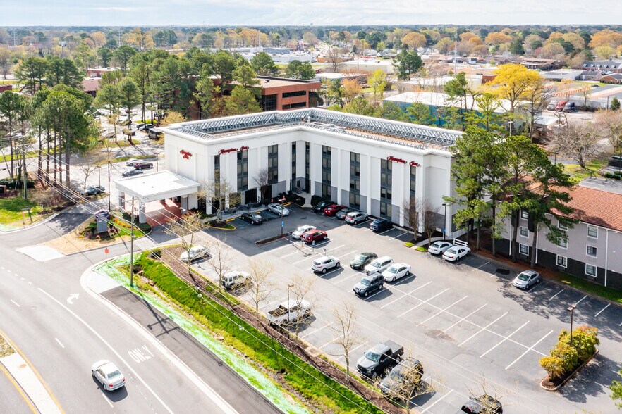 More Photos Of 5793 Greenwich Rd, Virginia Beach Hotel For Sale