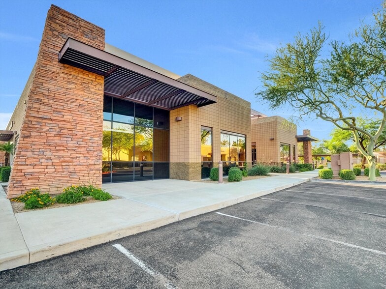 More Photos Of 16841 N 31st Ave, Phoenix Medical For Sale