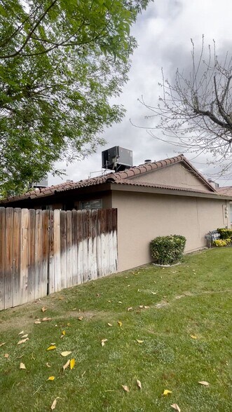 More Photos Of 4424 White Ln, Bakersfield Multifamily For Sale