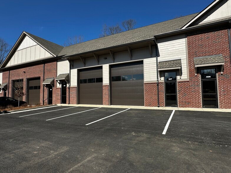 More Photos Of 3770 Francis Cir, Alpharetta Warehouse For Sale