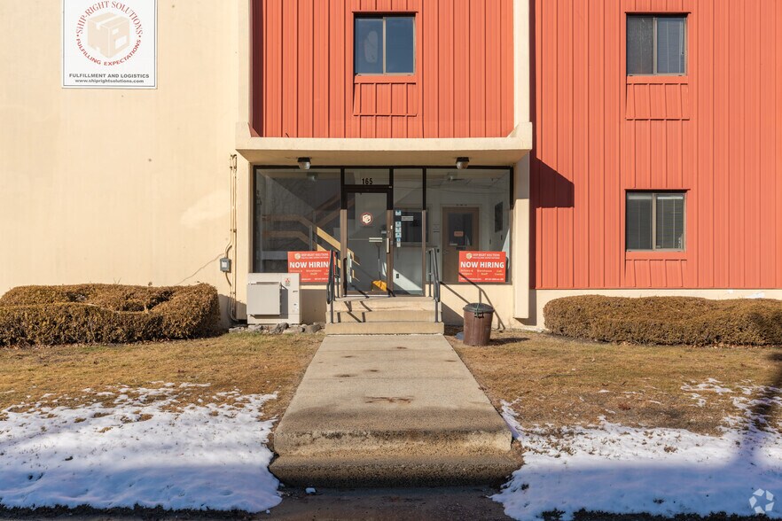 More Photos Of 165 Pleasant Ave, South Portland Warehouse For Lease