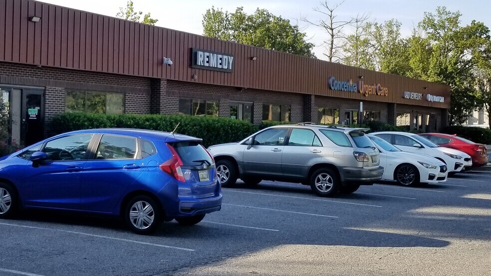 More Photos Of 6656 Dobbin Rd, Columbia Unknown For Lease