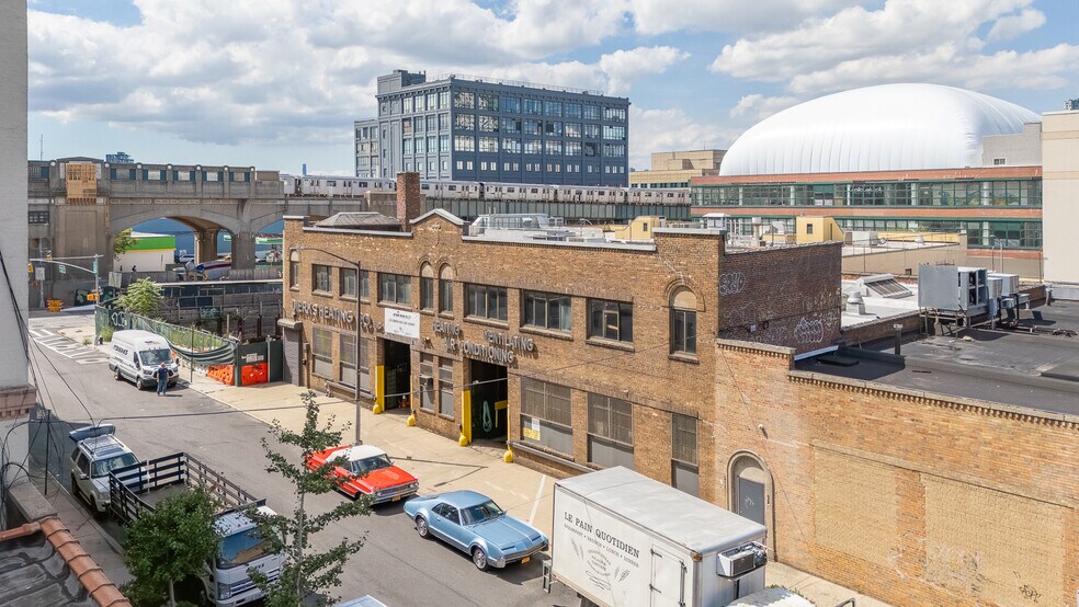 More Photos Of 4332 33rd St, Long Island City Industrial For Sale