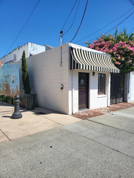 More Photos Of 7451 Monterey St, Gilroy Storefront Retail Office For Sale