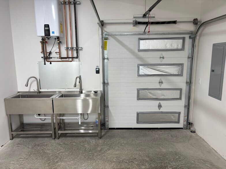 More Photos Of 3710 El Camino Real, Atascadero General Retail For Lease