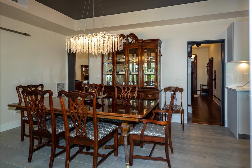 More Photos Of 33 Old Mission Ave, Saint Augustine Specialty For Sale