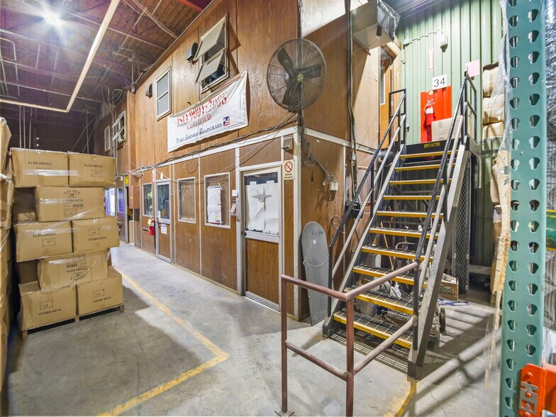 More Photos Of 1434-1440 County Rd, Wantage Warehouse For Sale