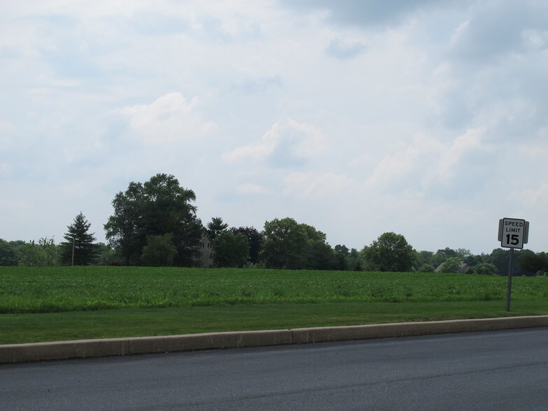 More Photos Of Greenfield Road & Pitney Rd, Lancaster Land For Lease