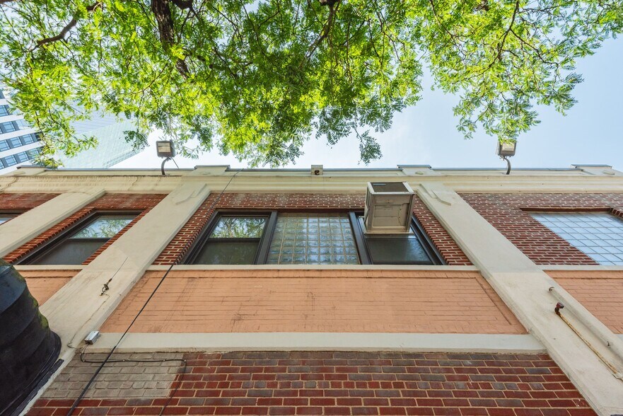 More Photos Of 2804 41st Ave, Long Island City Apartments For Sale