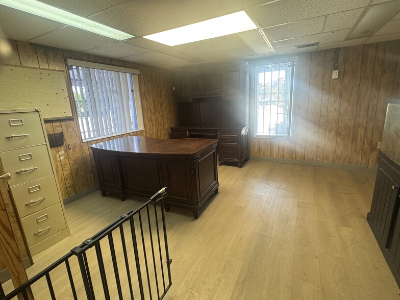 More Photos Of 6399 Haines Rd, Saint Petersburg Freestanding For Lease