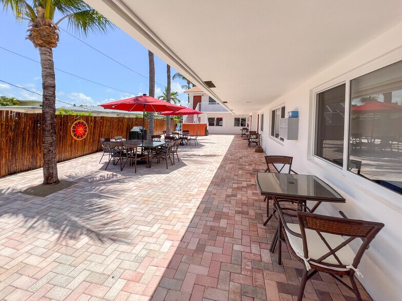 More Photos Of 605 S Riverside Dr, Pompano Beach Apartments For Sale