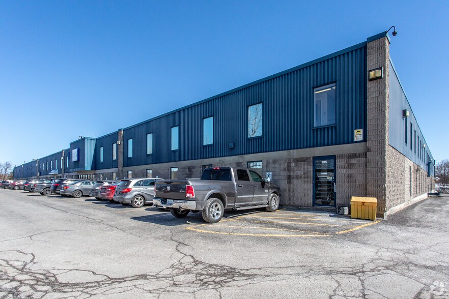 More Photos Of 302 Legget Dr, Ottawa Warehouse For Lease