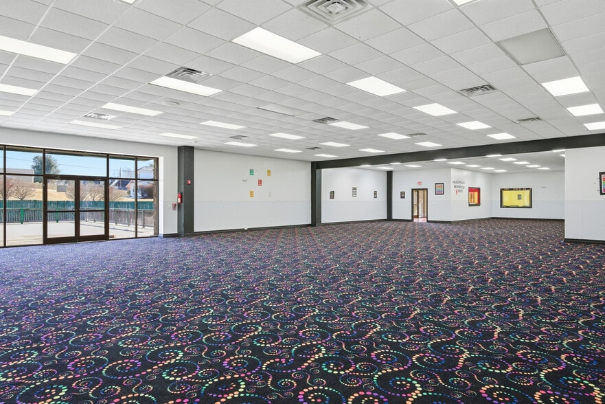 More Photos Of 77 Scattergood Dr NW, Christiansburg Warehouse For Sale