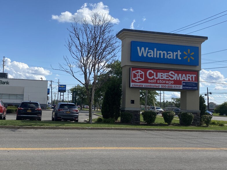 More Photos Of 5725 S Transit Rd, Lockport Self Storage For Lease