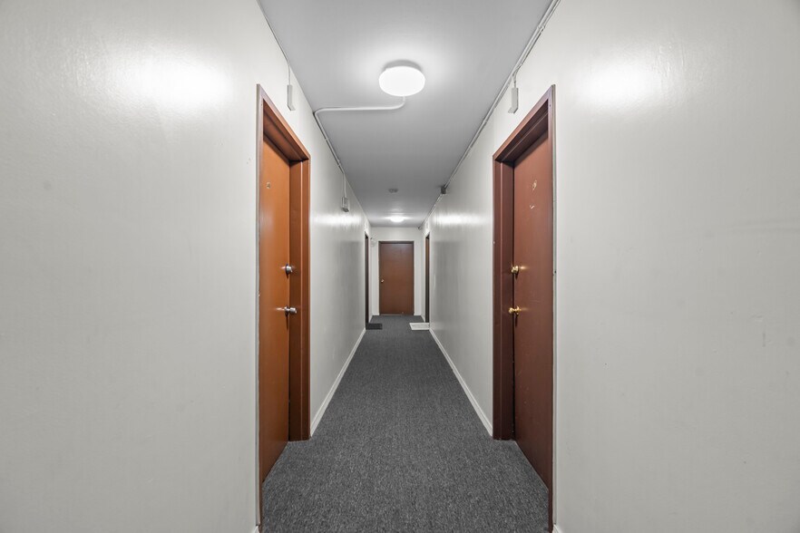 More Photos Of 3880 Main St, Bridgeport Multifamily For Sale