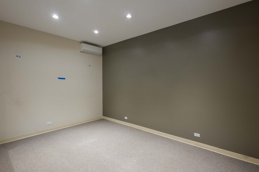 More Photos Of 99-1342 Koaha Pl, Honolulu Warehouse For Sale