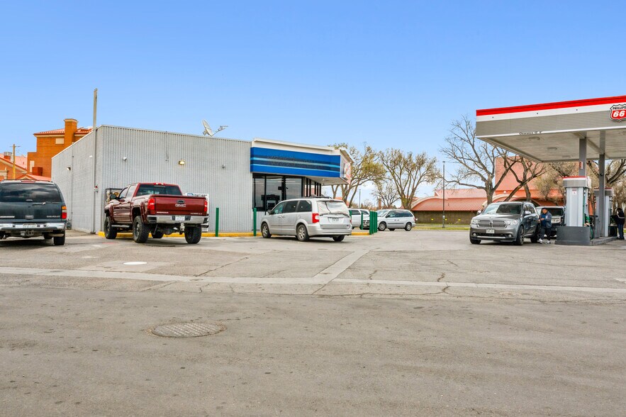 More Photos Of 1601 Main St, Alamosa Service Station For Sale